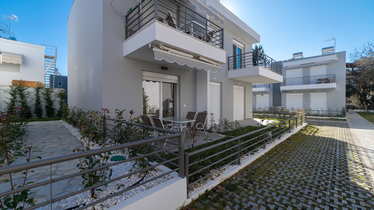 Photo of Patio Balcony in Paralia Ofryniou