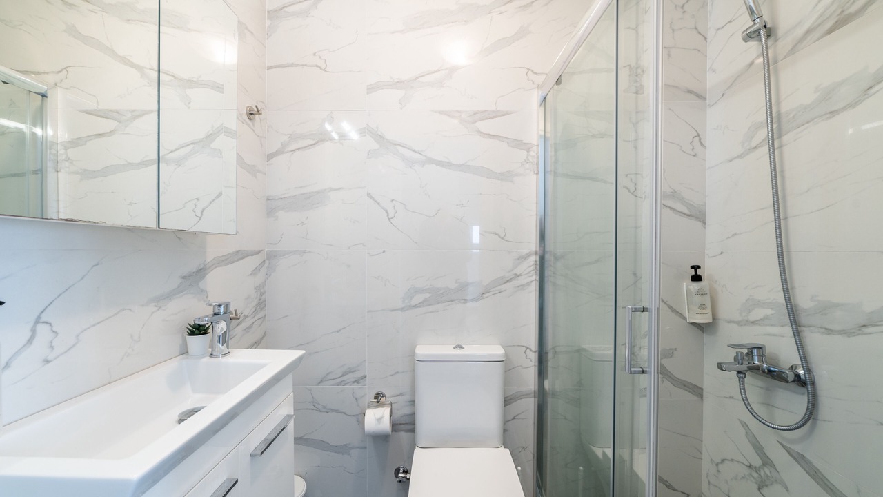 Photo of Bathroom in Ofrinion