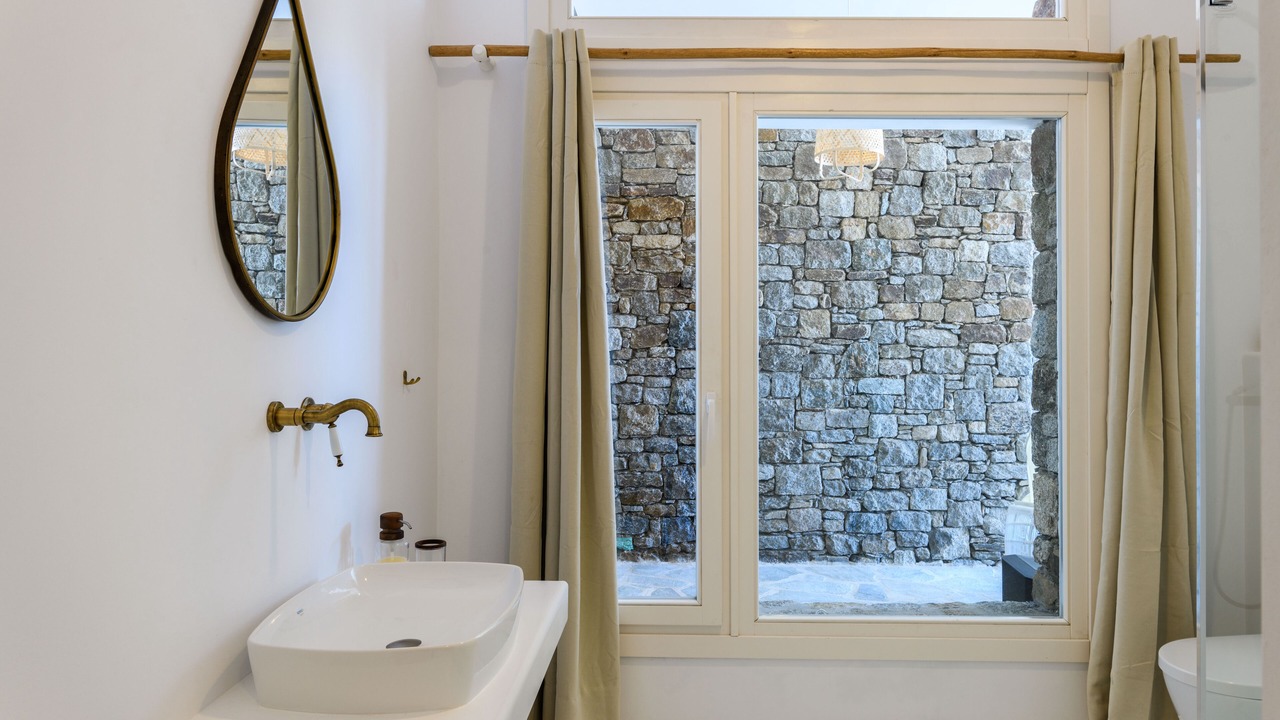 Photo of Bathroom in Kanalia