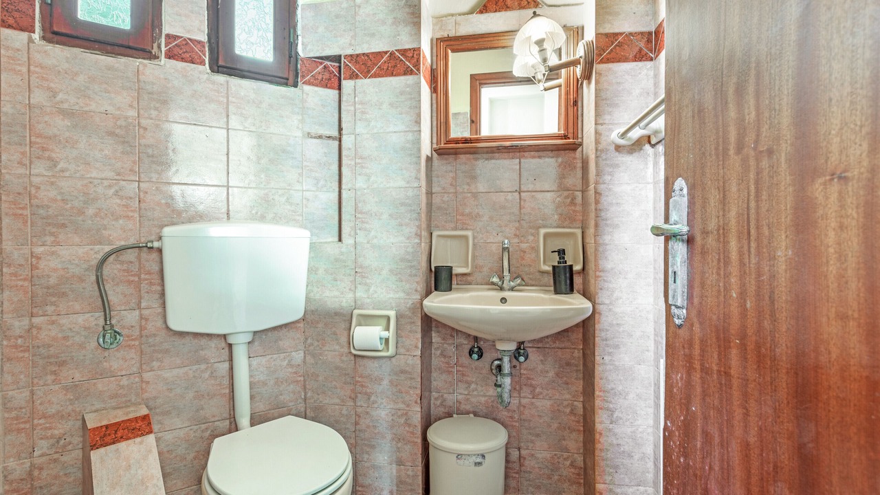 Photo of Bathroom in Limni Keri