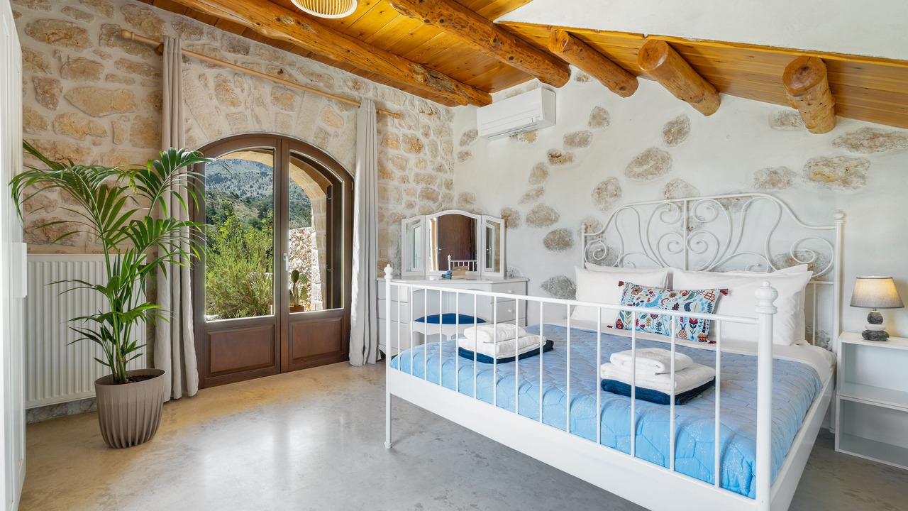 Photo of Bedroom in Apokoronas