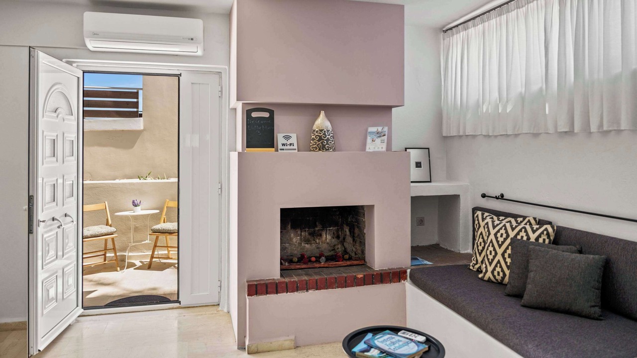 Photo of Livingroom in Kokkini Chani