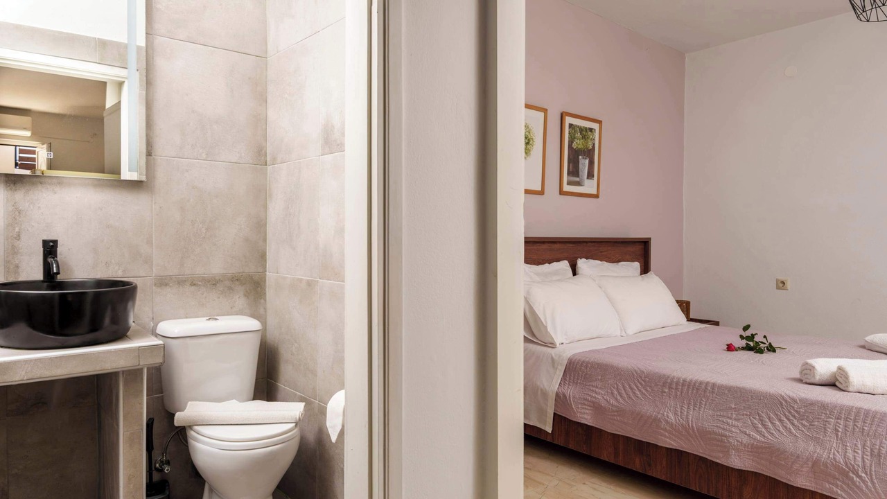 Photo of Bathroom in Kokkini Chani