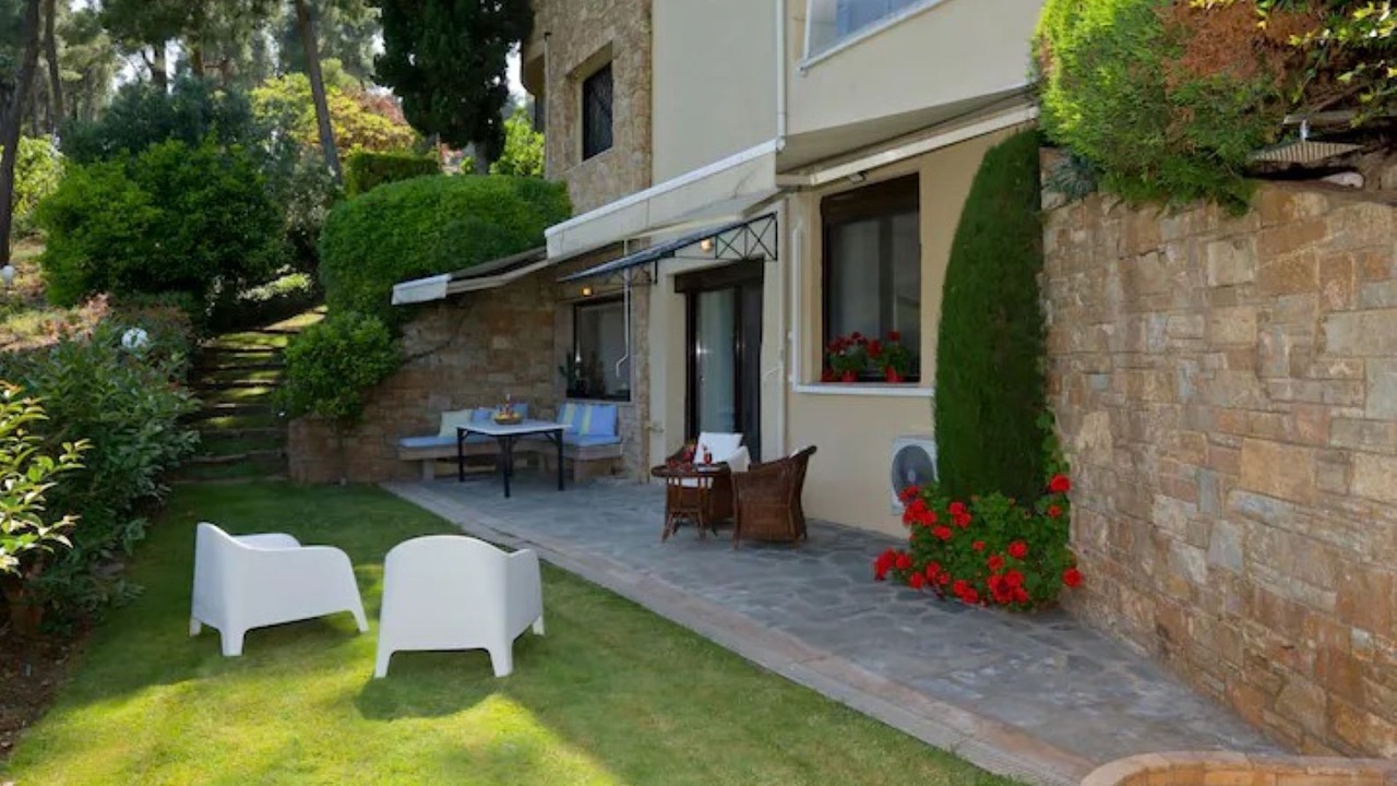 Photo of Outdoor in Sane