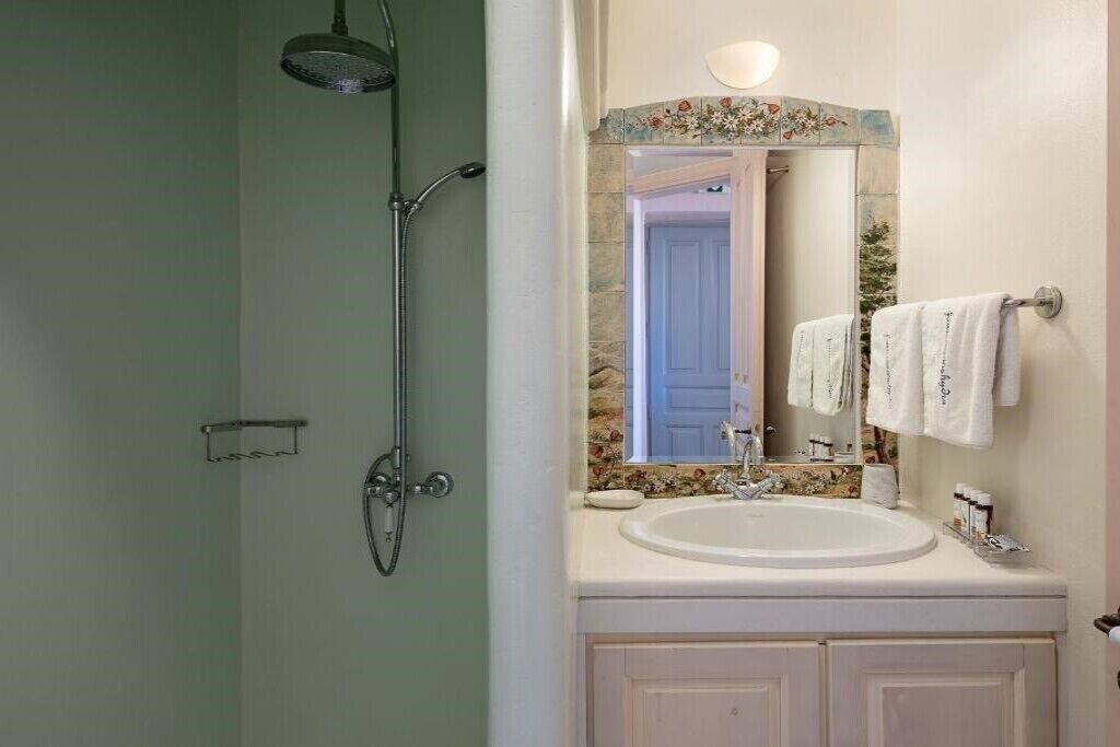 Photo of Bathroom in Hydra
