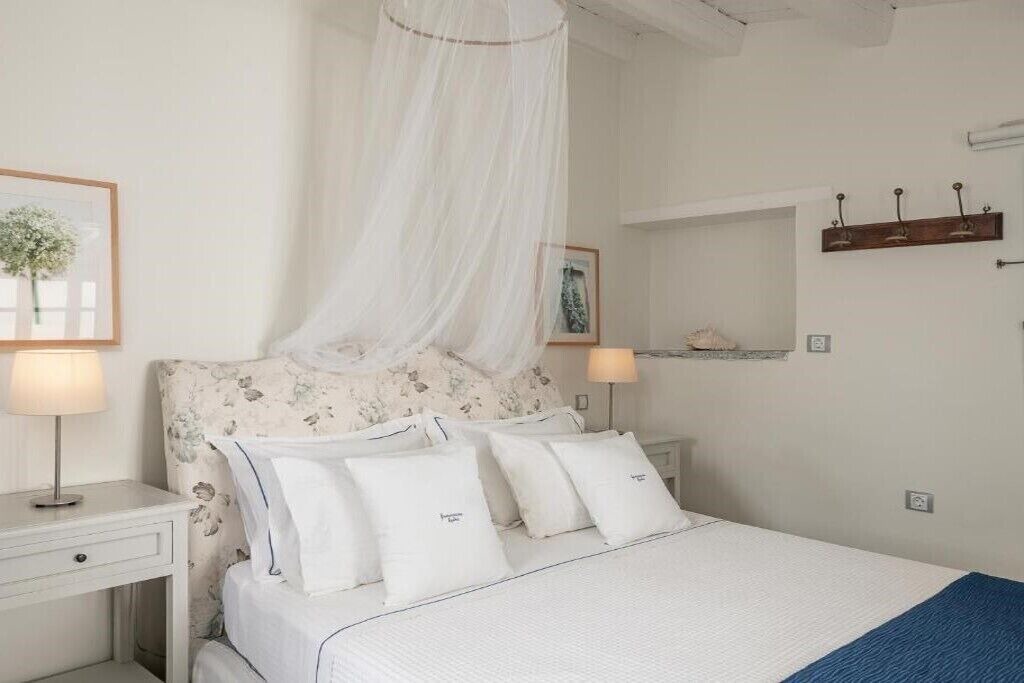 Photo of Bedroom in Hydra