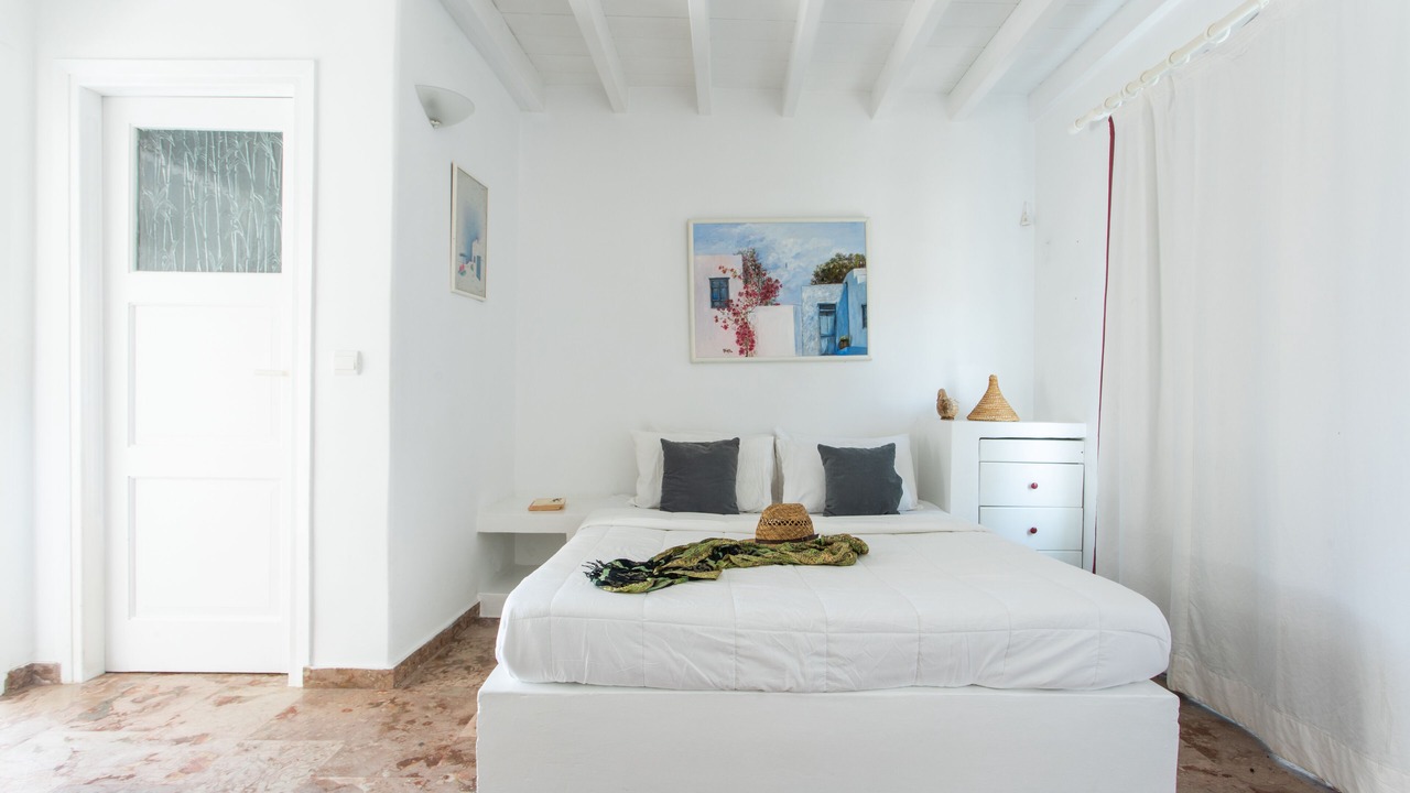 Photo of Bedroom in Tourlos