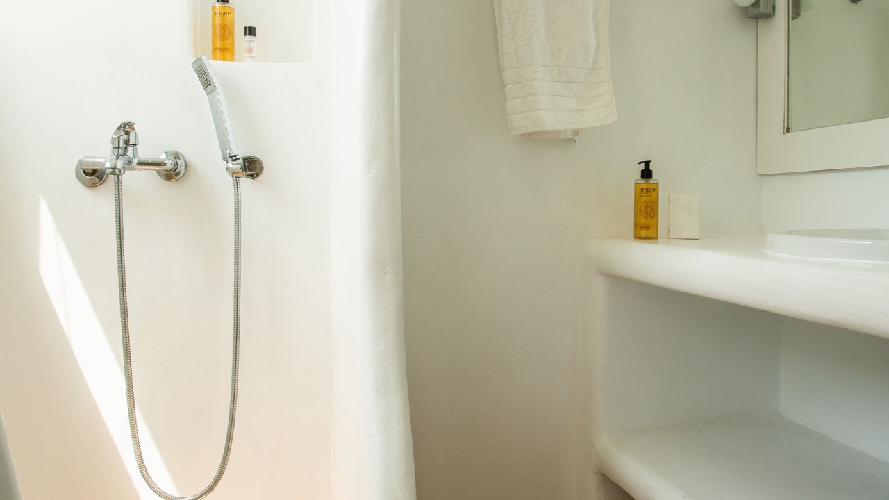 Photo of Bathroom in Tourlos