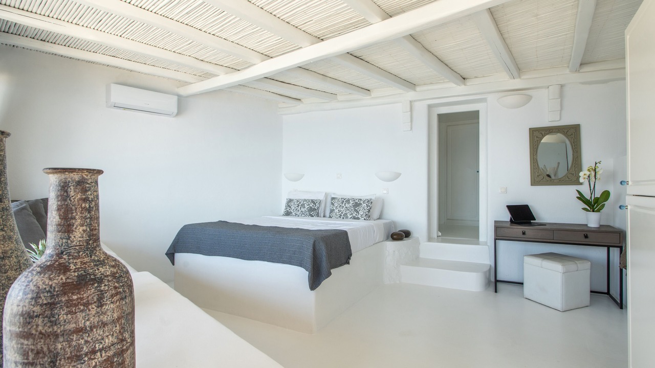 Photo of Bedroom in Tourlos