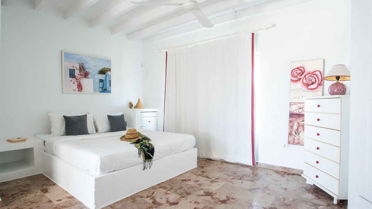 Photo of Bedroom in Tourlos