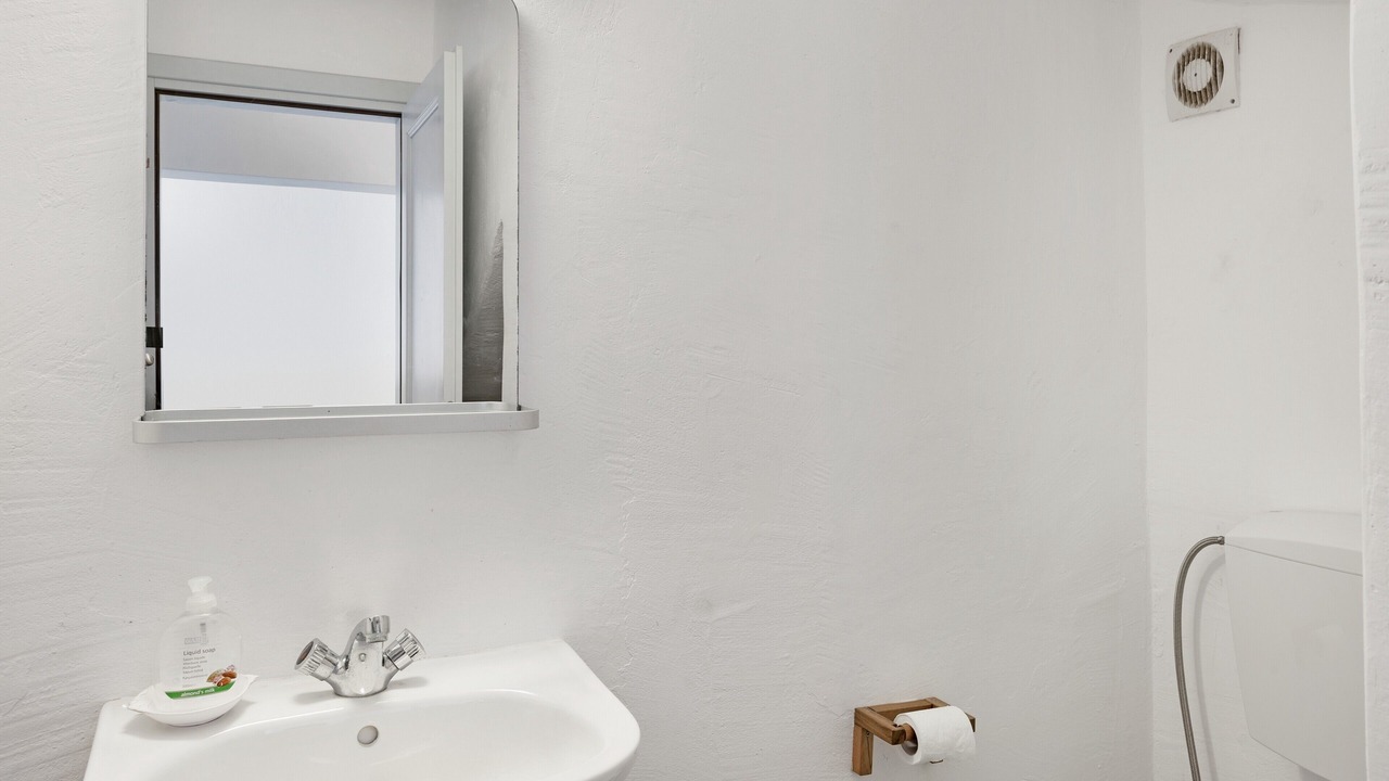 Photo of Bathroom in Ioulida