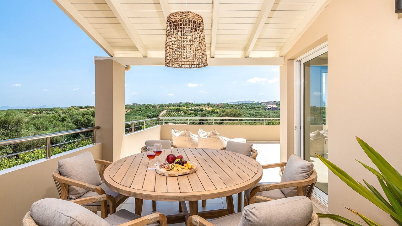 Photo of Patio Balcony in Kato Stalos
