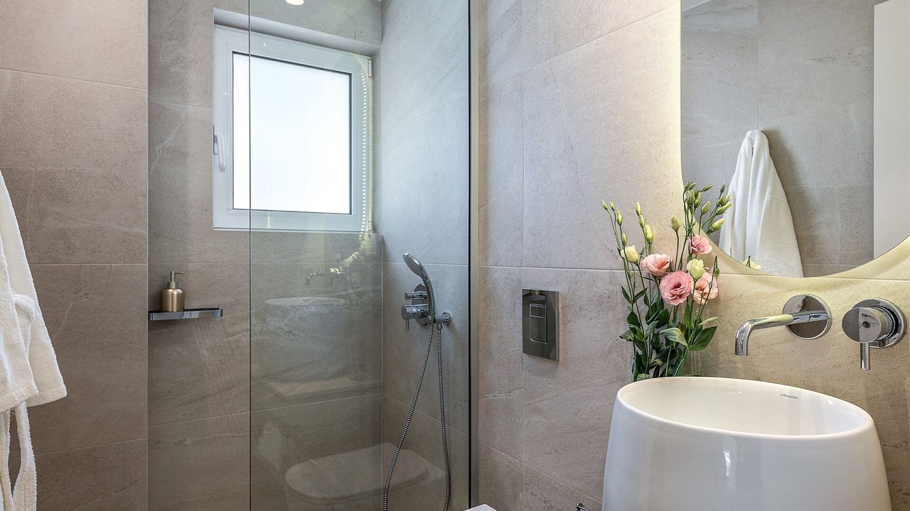 Photo of Bathroom in Kato Stalos