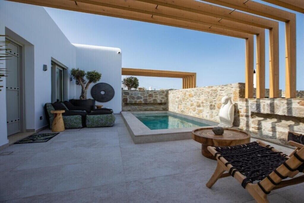 Photo of Outdoor in Glastros