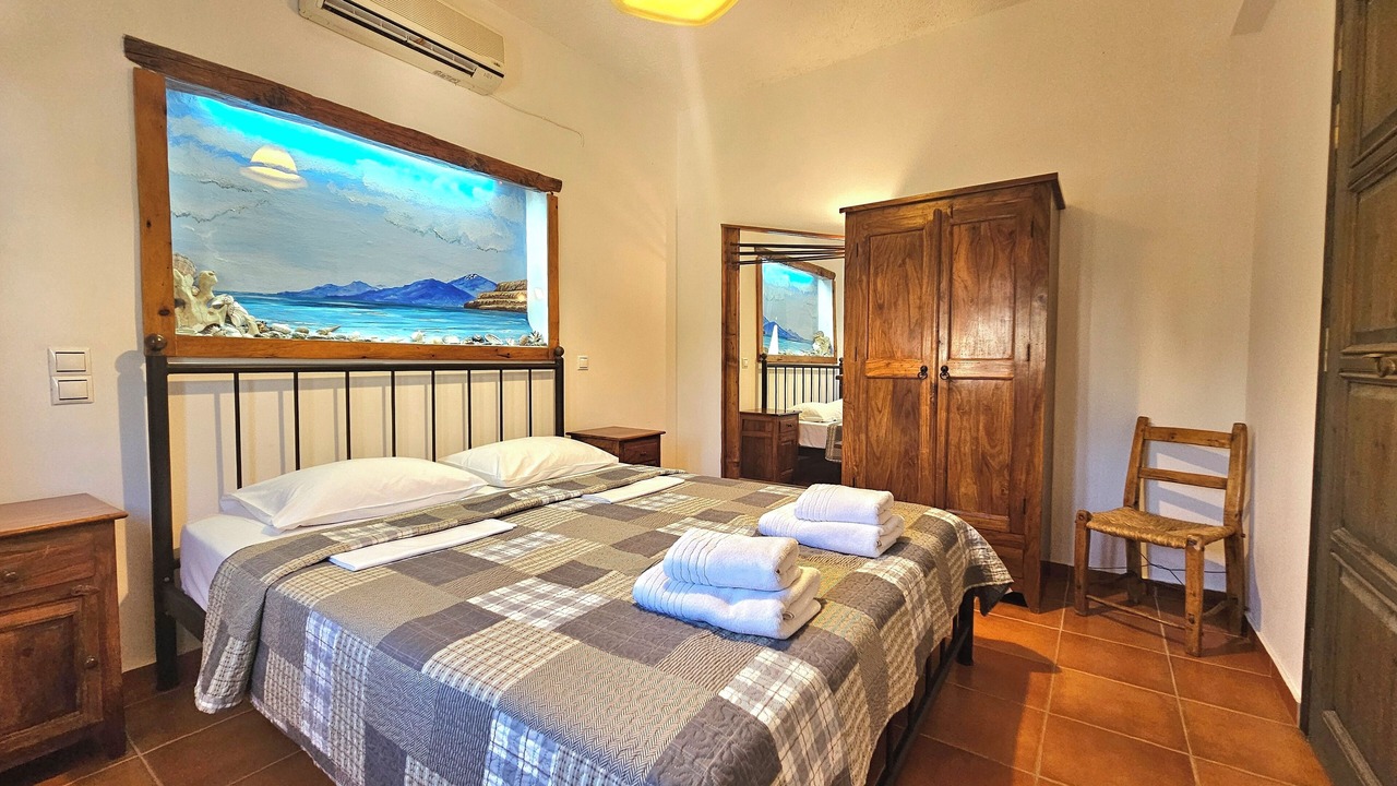 Photo of Bedroom in Pitsidia