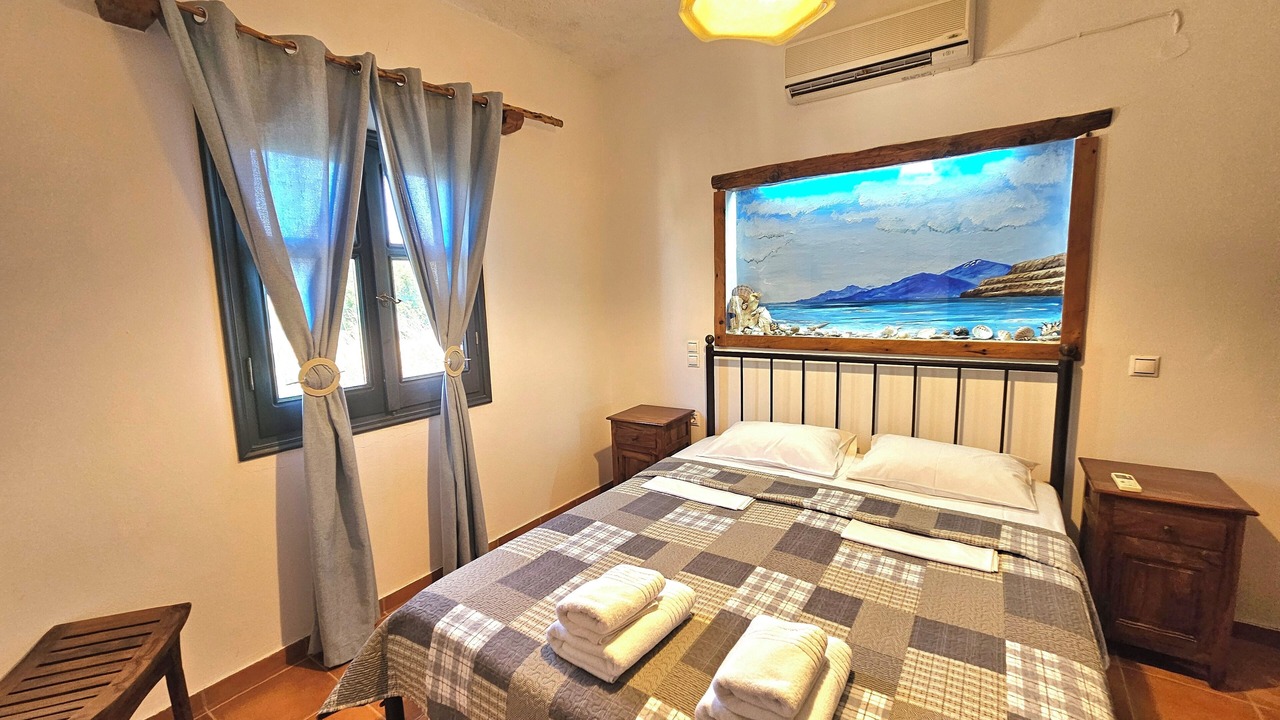 Photo of Bedroom in Pitsidia