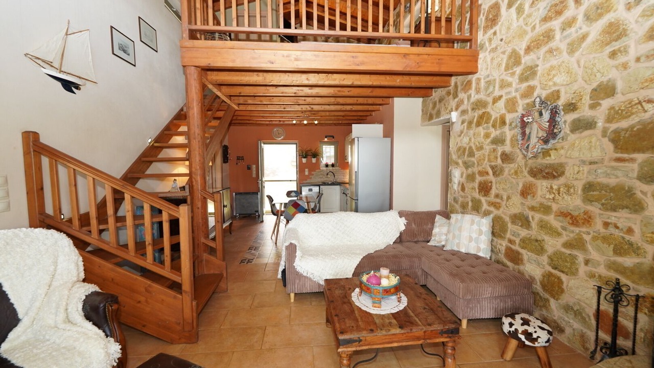 Photo of Livingroom in Aigio