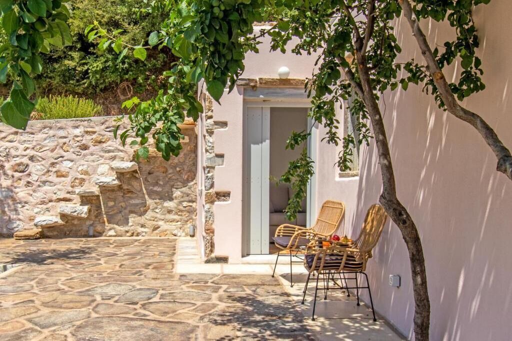 Photo of Patio Balcony in Aperathos