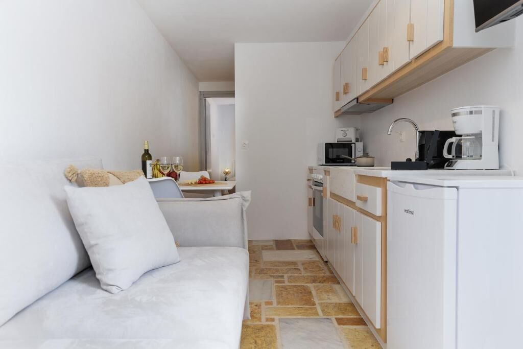 Photo of Livingroom in Aperathos