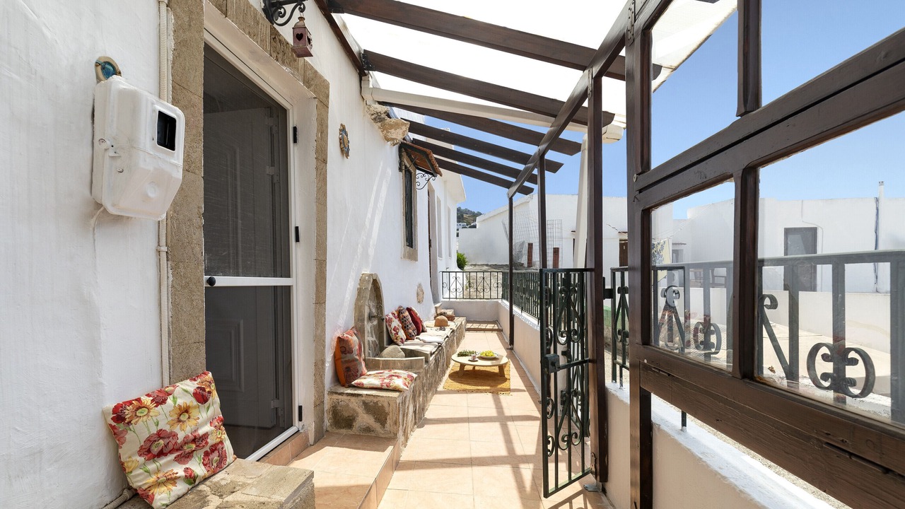 Photo of Patio Balcony in South Rhodes