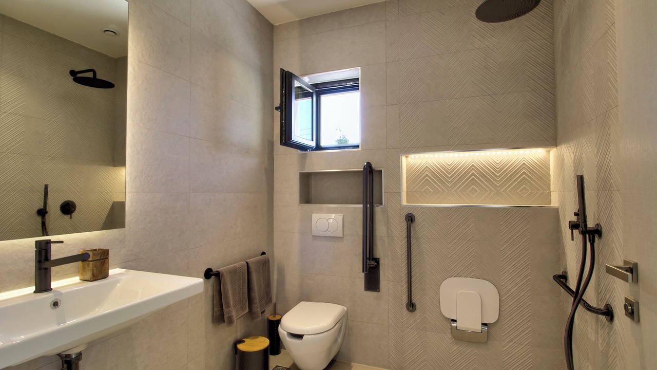 Photo of Bathroom in Almiros Beach