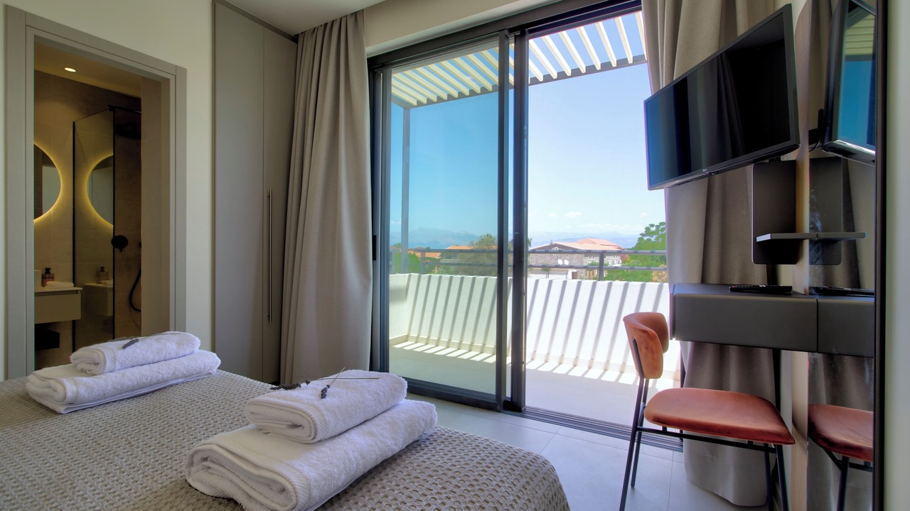 Photo of Bedroom in Almiros Beach