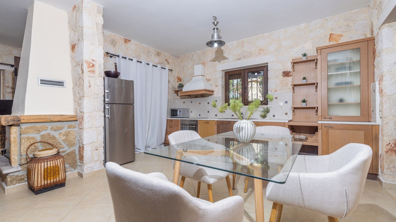 Photo of Kitchen in Akrotiri