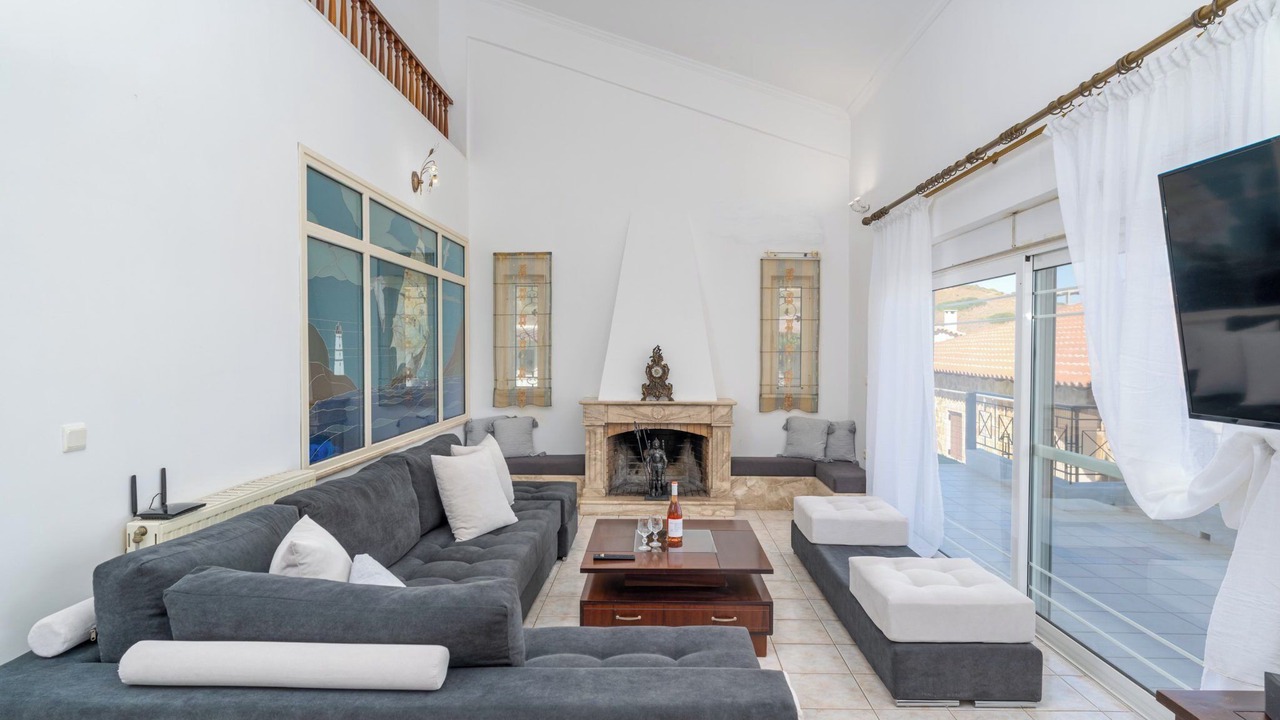 Photo of Livingroom in Lavreotiki