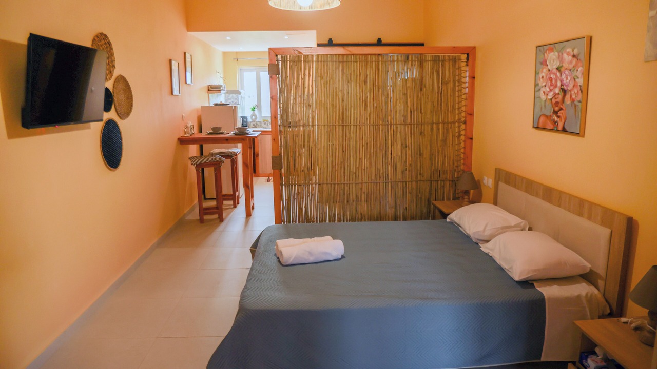 Photo of Bedroom in Marmari