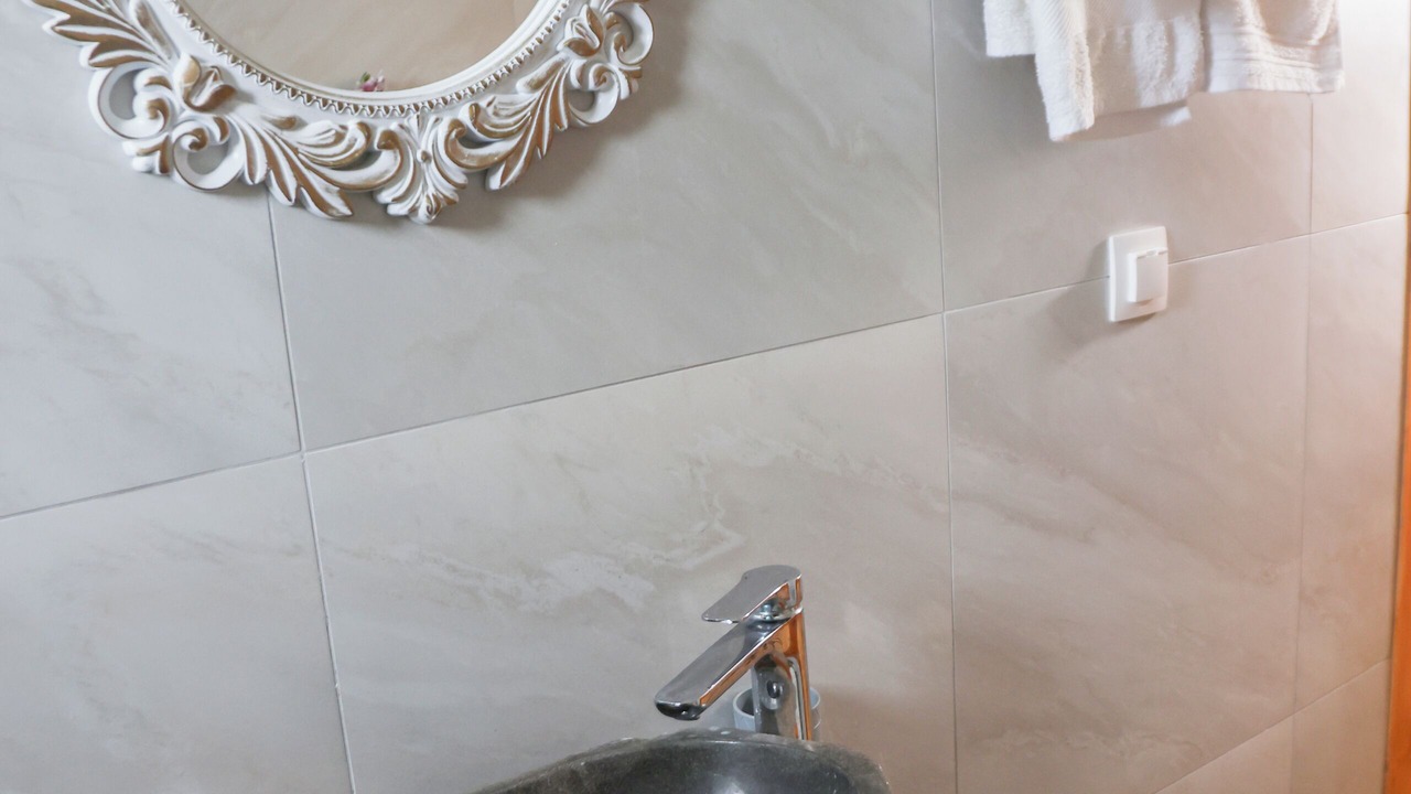 Photo of Bathroom in Marmari