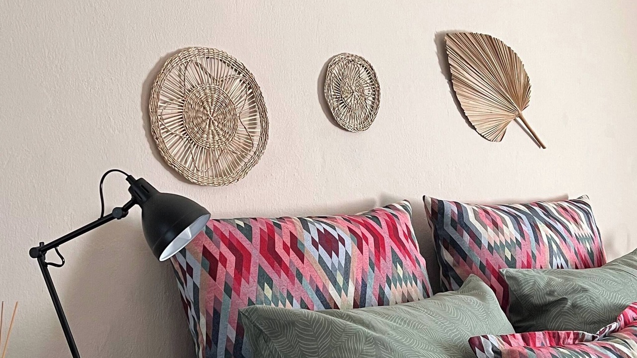 Photo of Bedroom in Drama