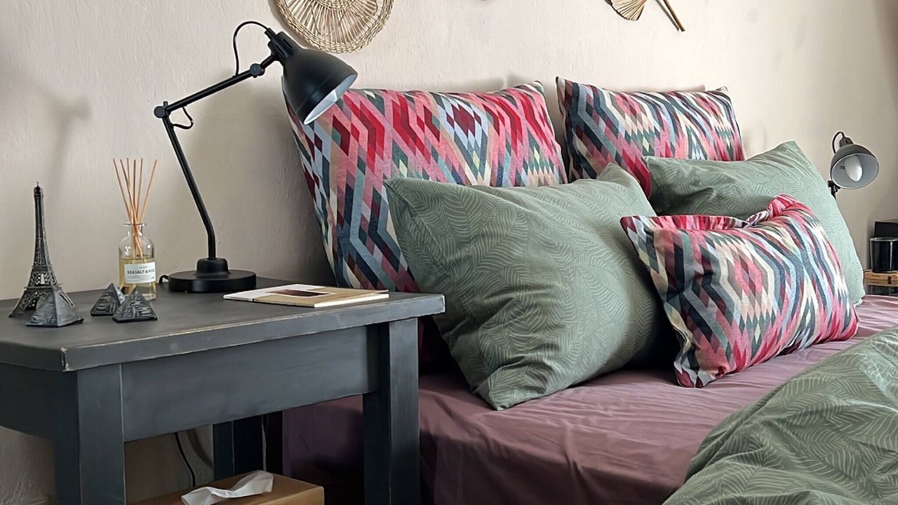 Photo of Bedroom in Drama