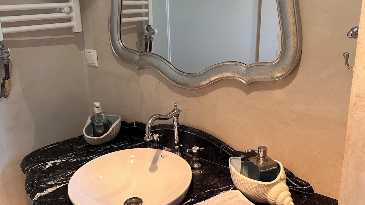 Photo of Bathroom in Kea