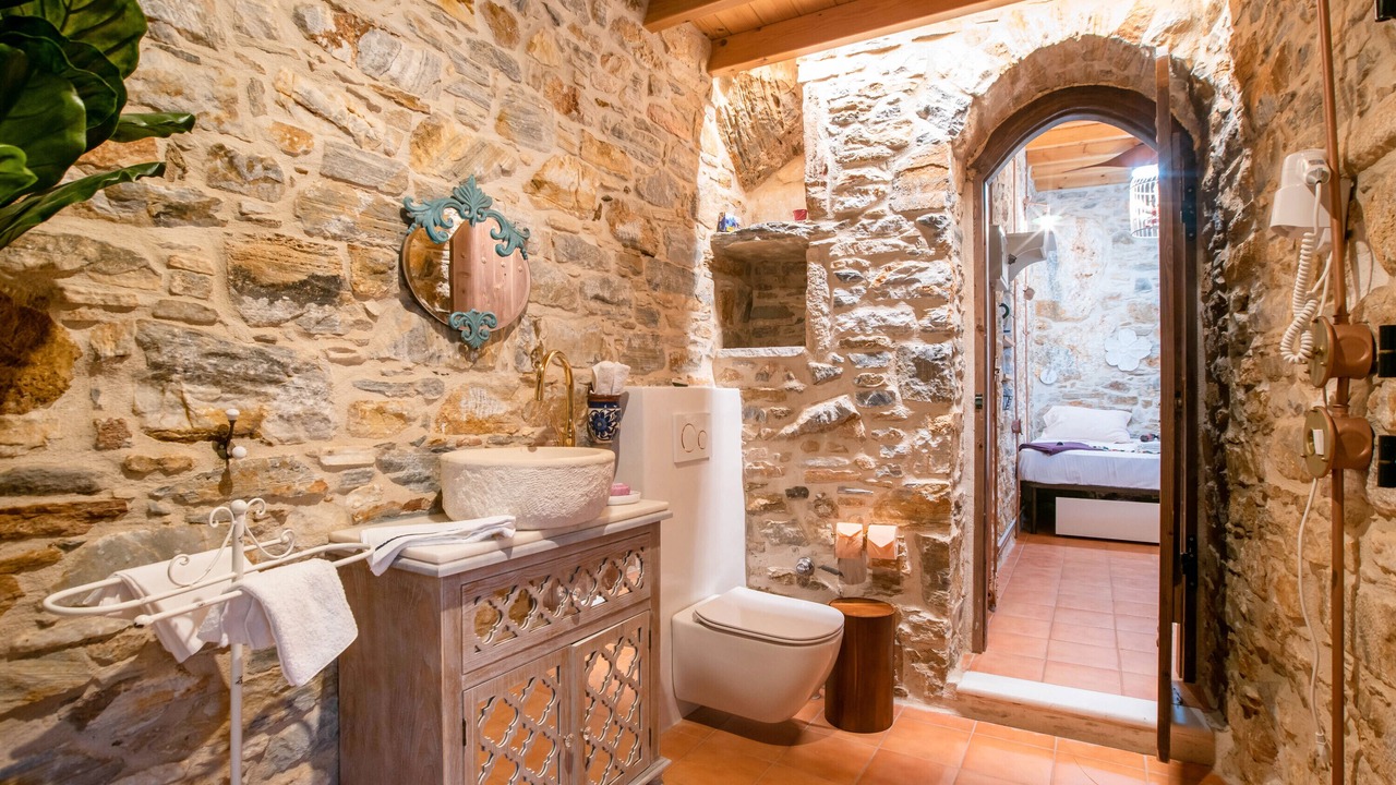 Photo of Bathroom in Filoti