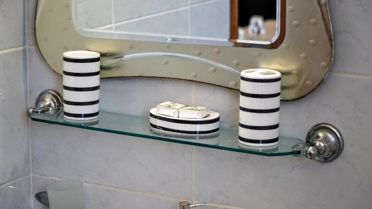 Photo of Bathroom in Pedi