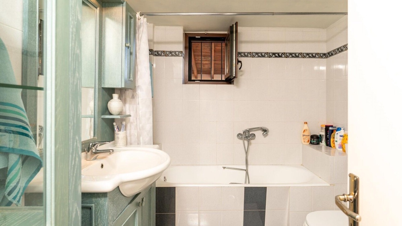 Photo of Bathroom in Melissatika