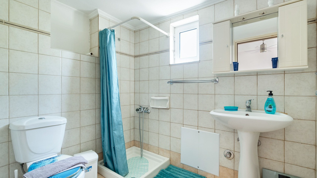 Photo of Bathroom in Mytikas