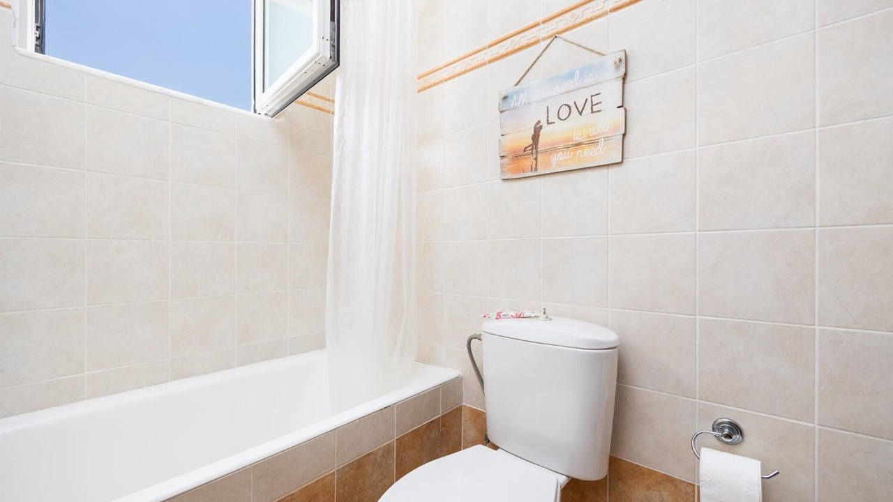 Photo of Bathroom in Fanai