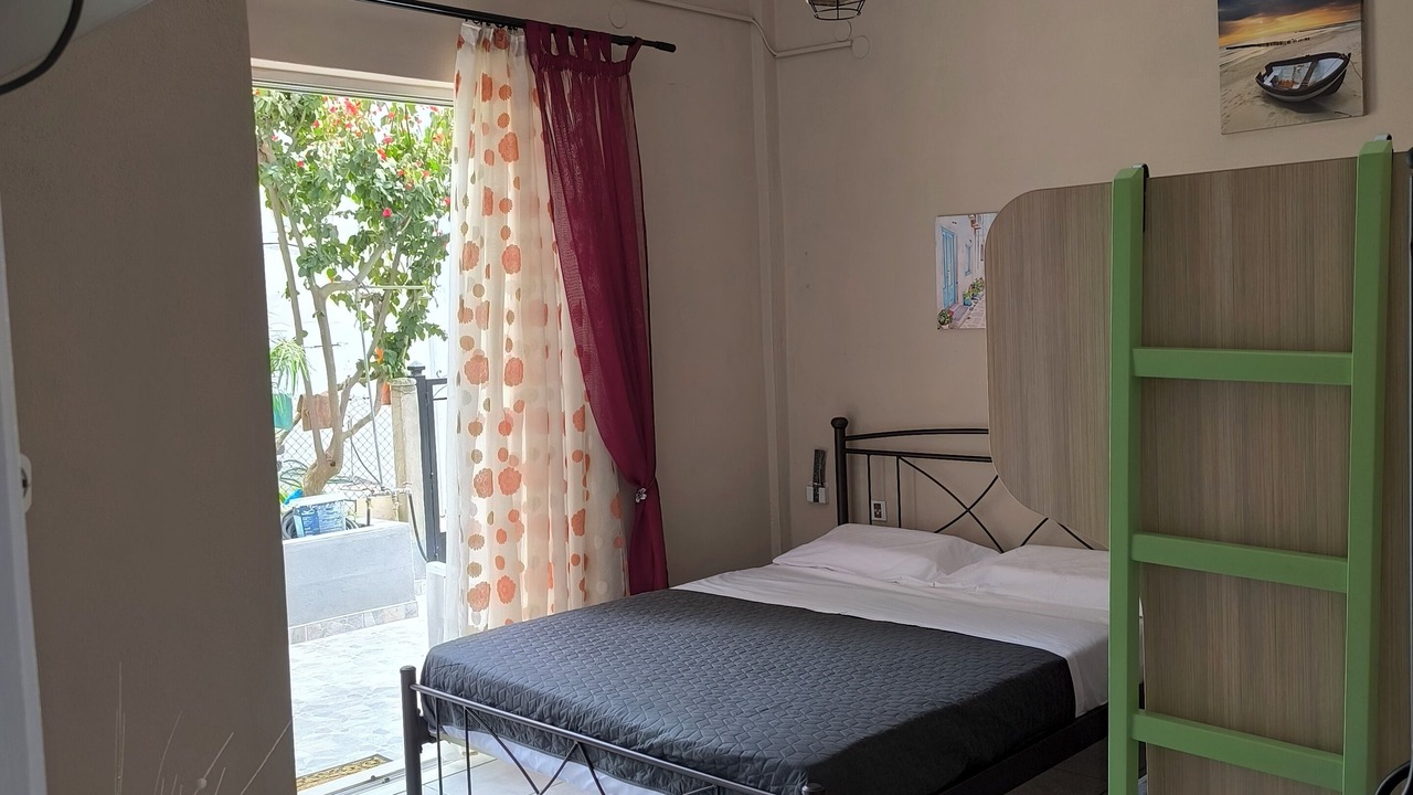 Photo of Bedroom in Charakas