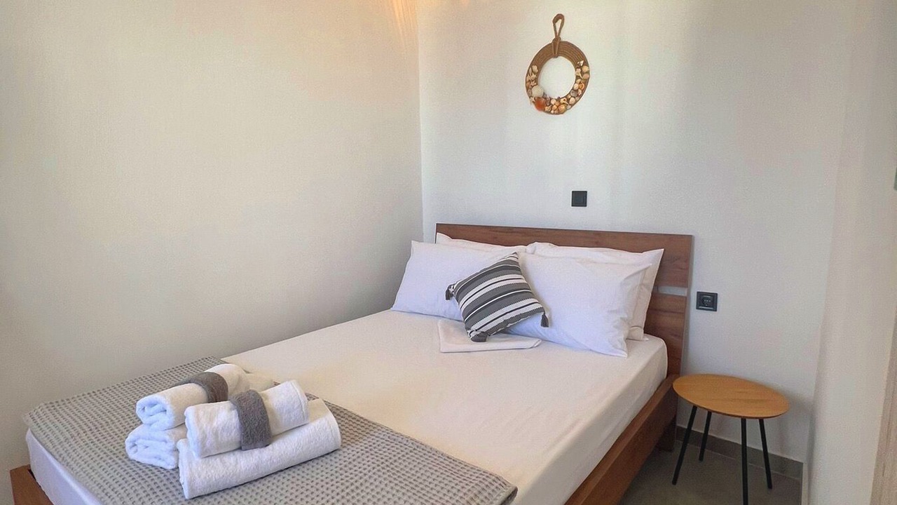 Photo of Bedroom in Milos