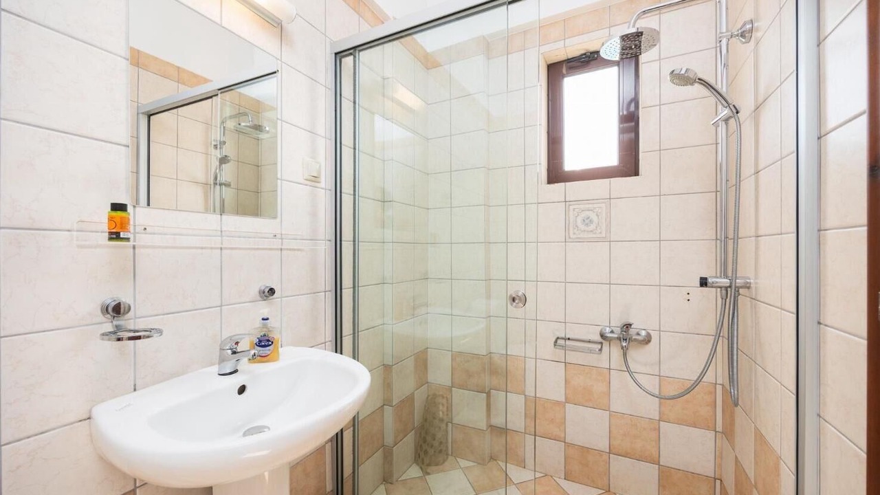 Photo of Bathroom in Kato Stalos