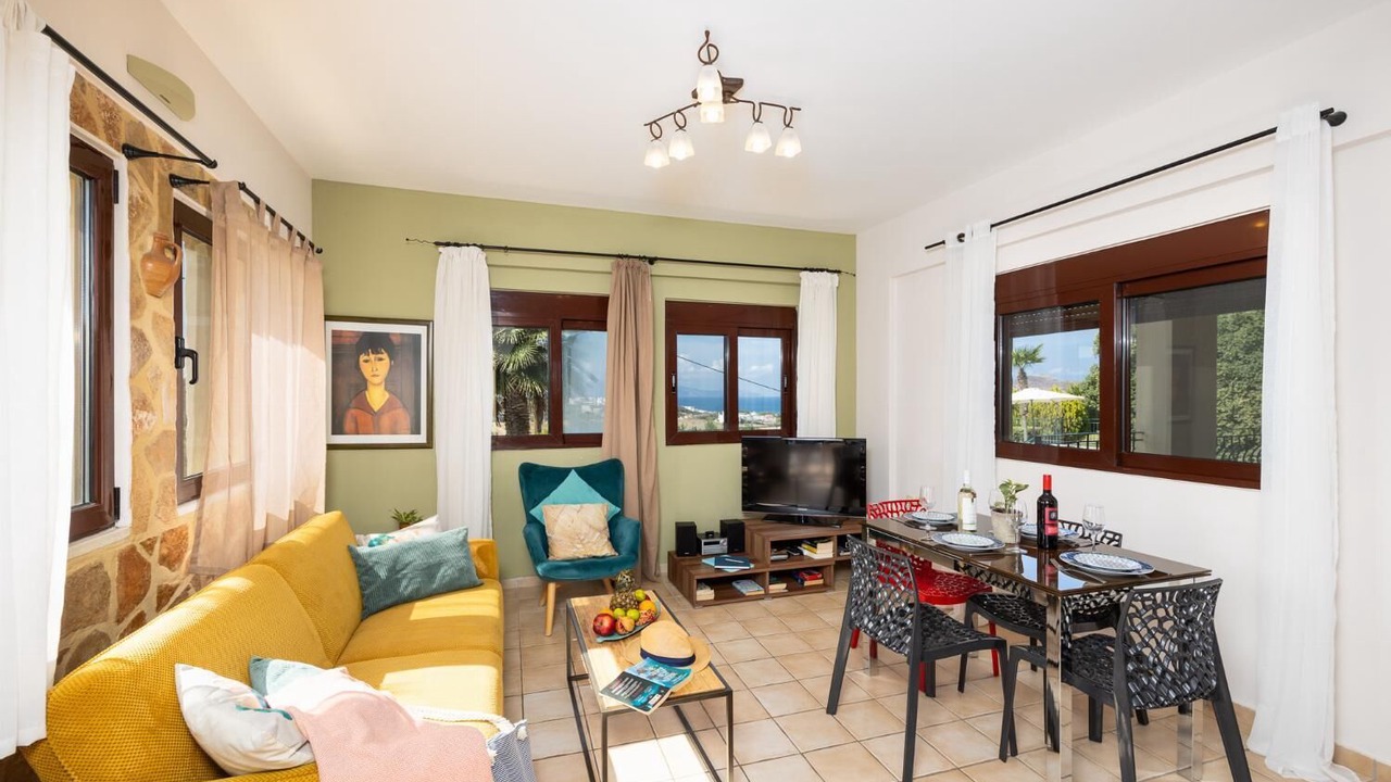 Photo of Bedroom in Kato Stalos