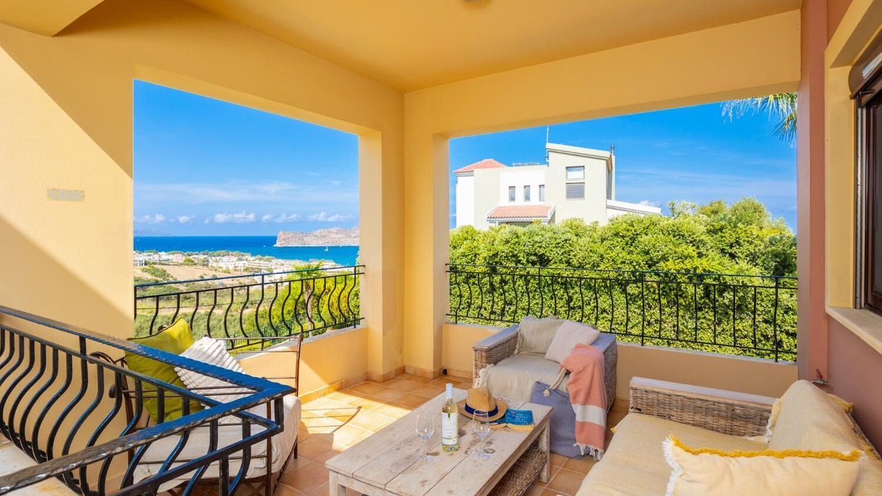 Photo of Patio Balcony in Kato Stalos