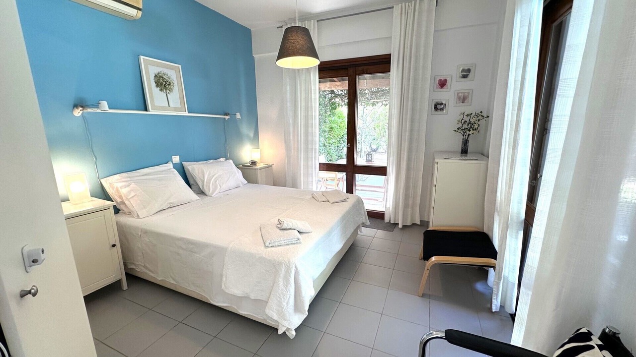 Photo of Bedroom in Plepi