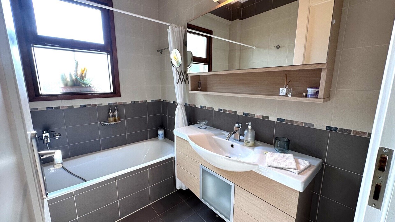 Photo of Bathroom in Plepi