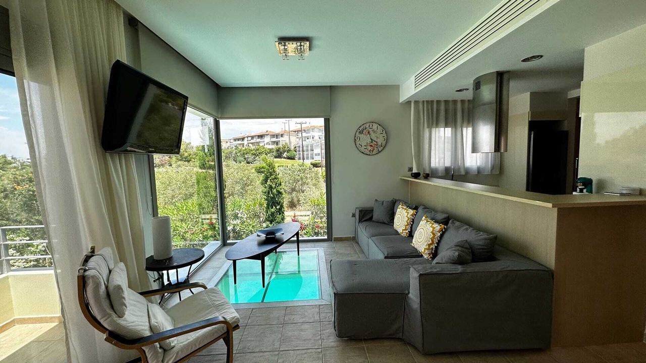 Photo of Livingroom in Bouzaiika