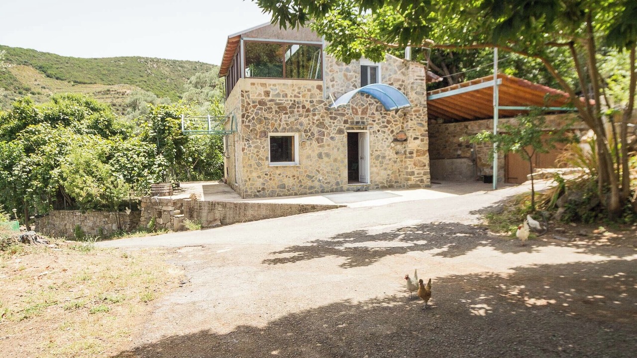 Photo of Outdoor in Strovles