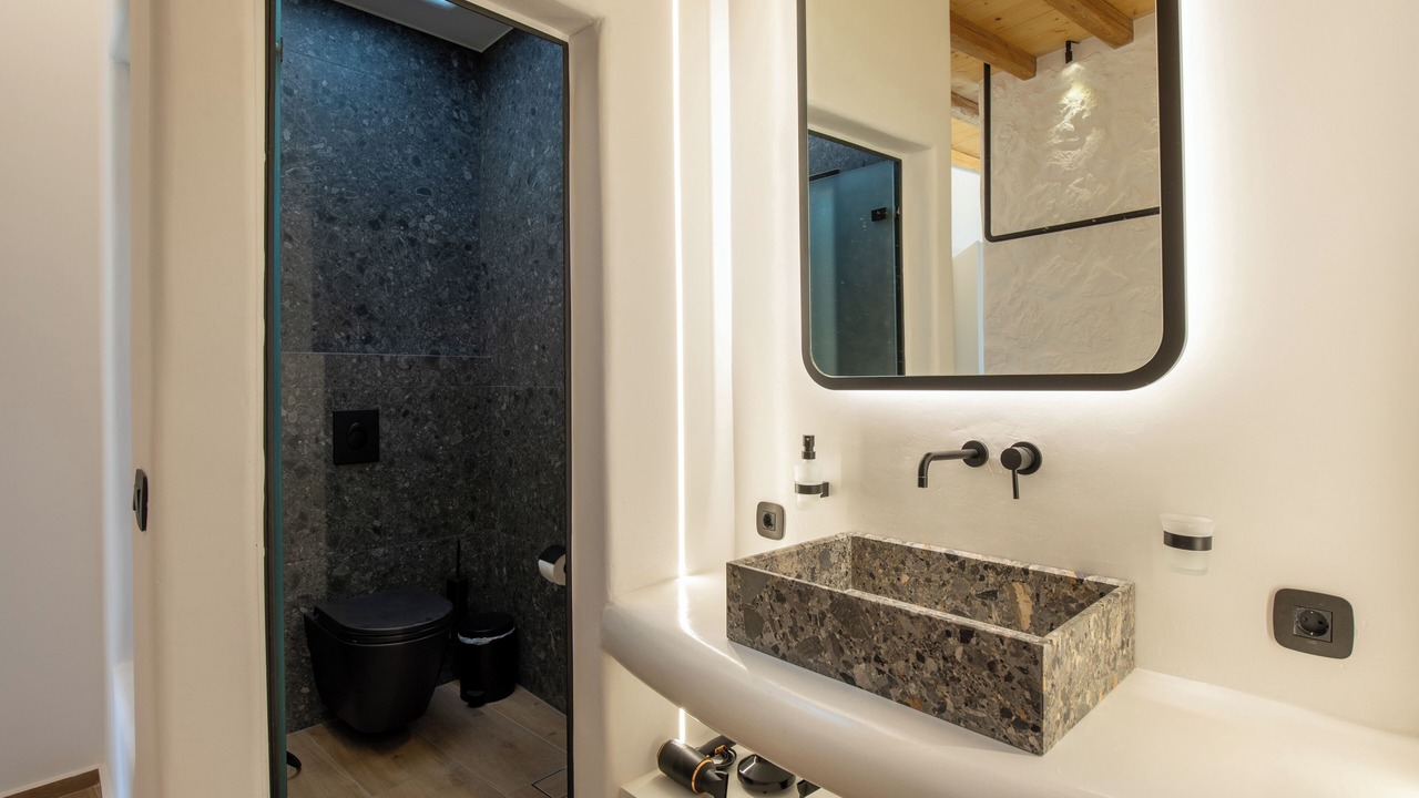 Photo of Bathroom in Ano Mera