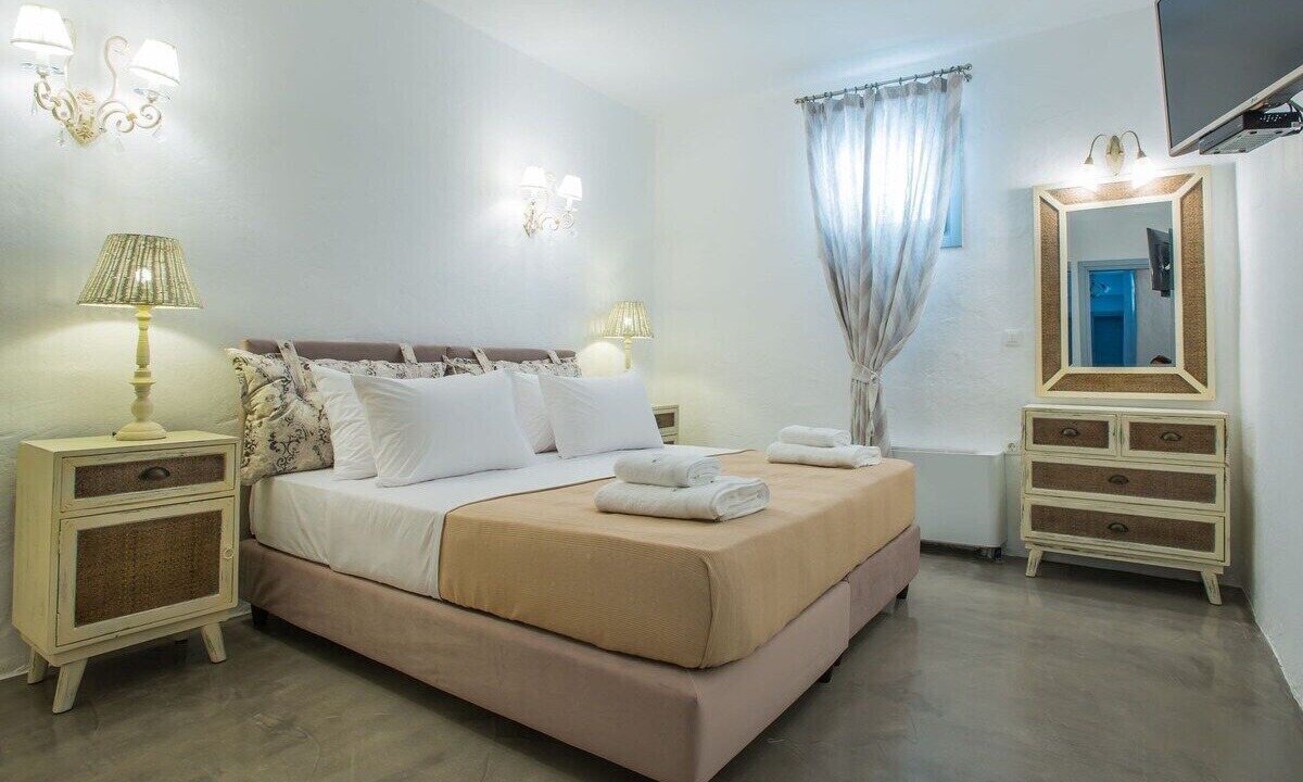 Photo of Bedroom in Chrissi Akti