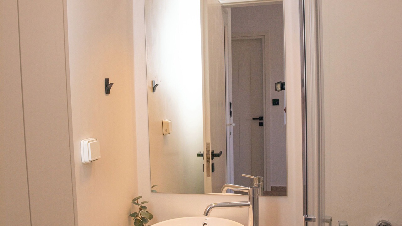 Photo of Bathroom in Alinda